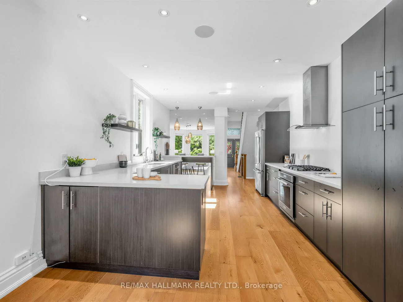 25, Grange, Kensington-Chinatown, Toronto