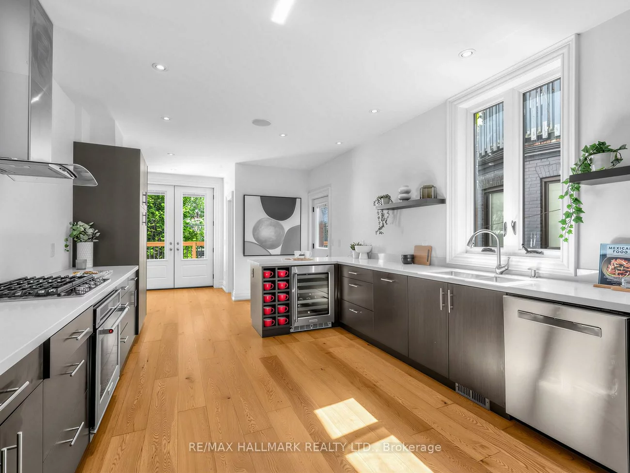 25, Grange, Kensington-Chinatown, Toronto