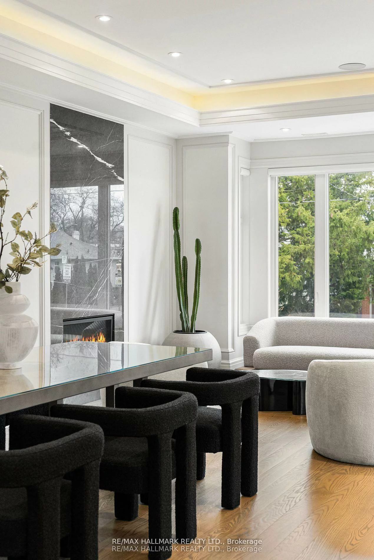 210, Horsham, Willowdale West, Toronto