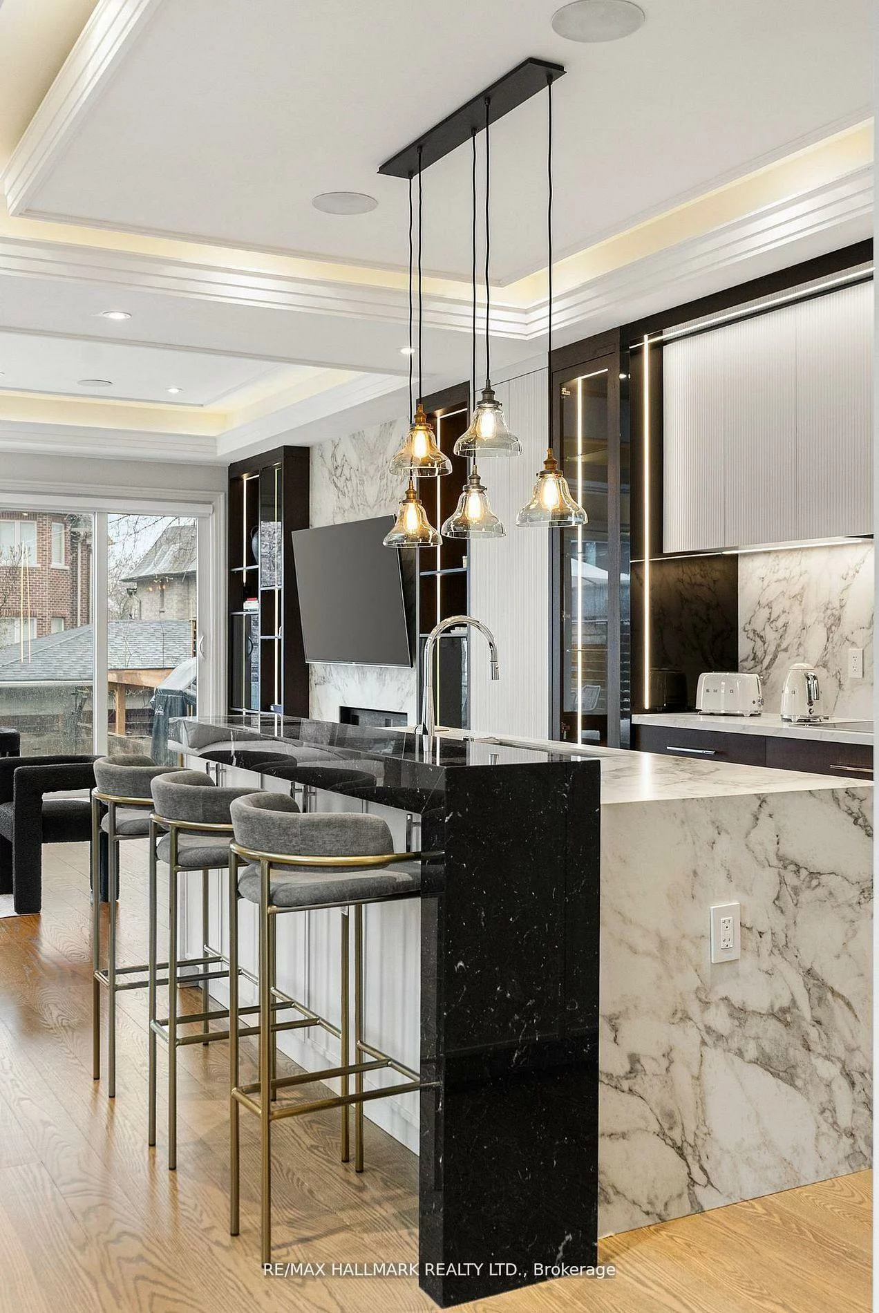 210, Horsham, Willowdale West, Toronto