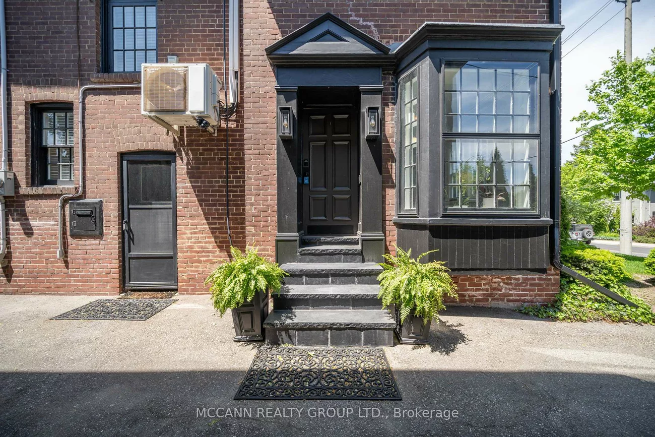 1396, Mount Pleasant, Lawrence Park South, Toronto