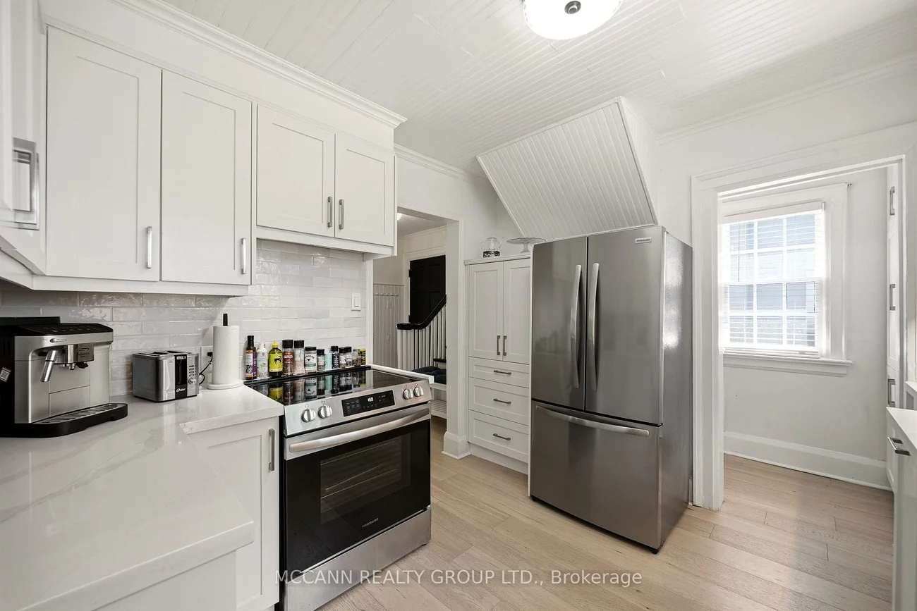 1396, Mount Pleasant, Lawrence Park South, Toronto