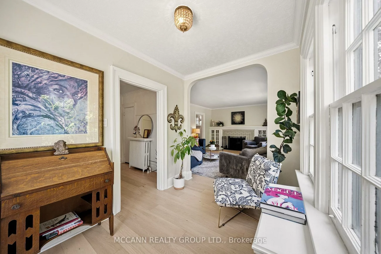 1396, Mount Pleasant, Lawrence Park South, Toronto