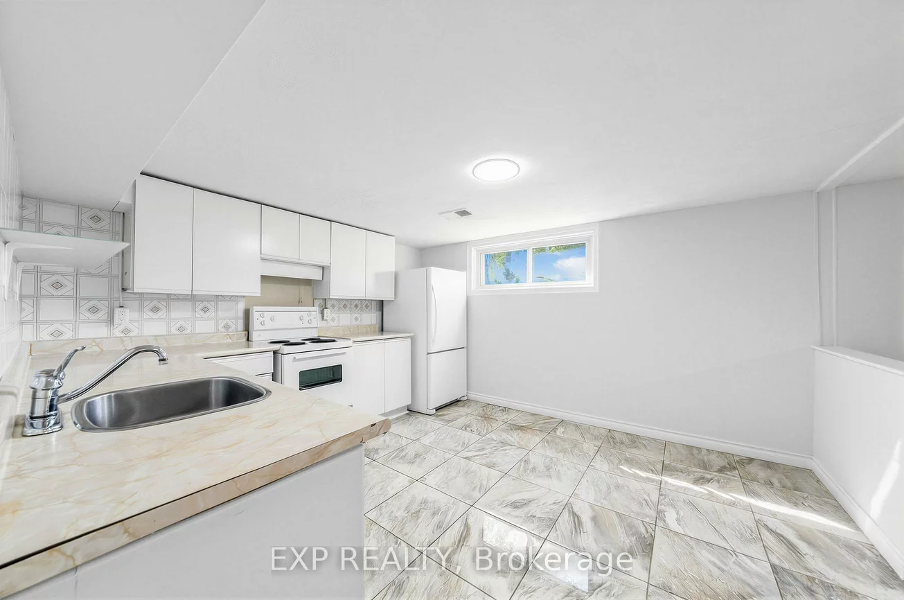 177, Overbrook, Bathurst Manor, Toronto