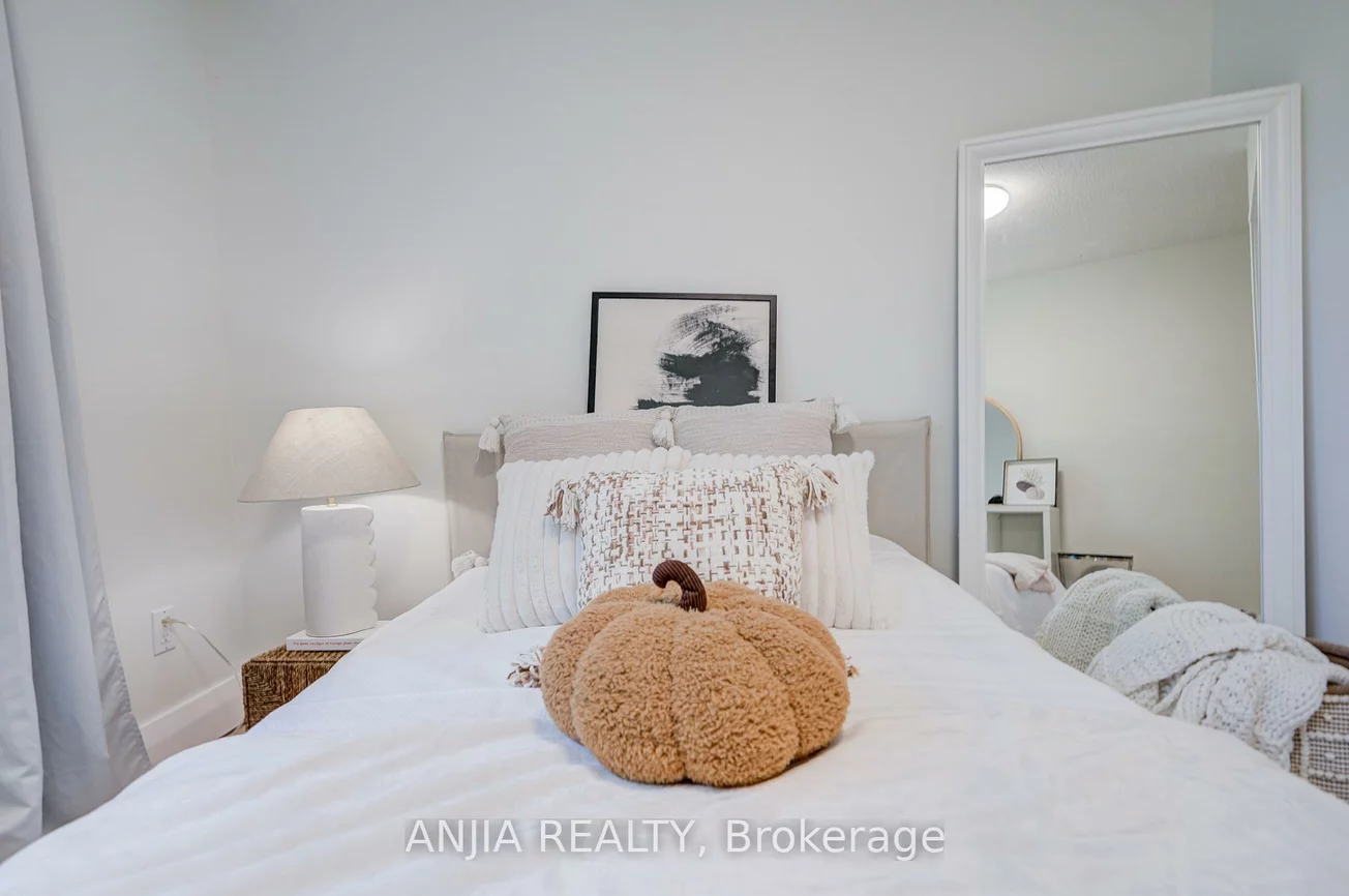 272, McNicoll, Hillcrest Village, Toronto