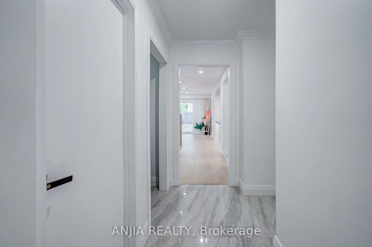 272, McNicoll, Hillcrest Village, Toronto