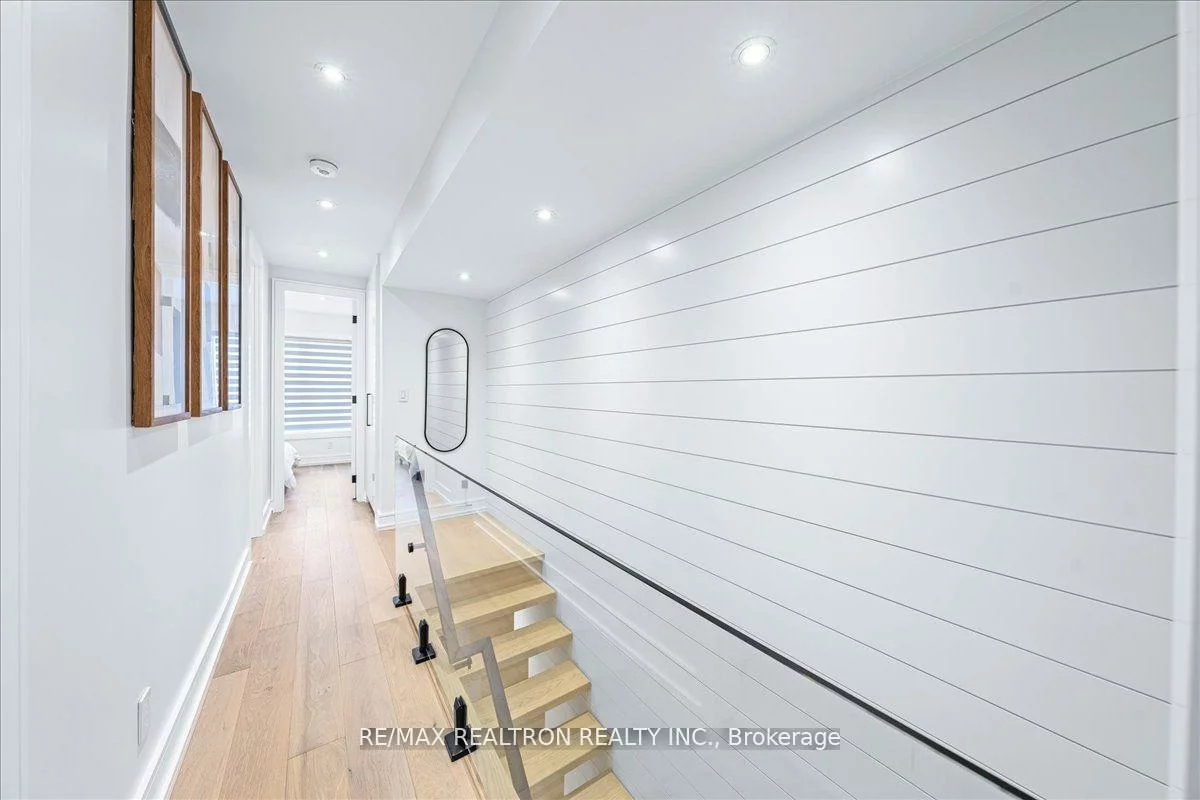 225, Christie, Annex, Toronto
