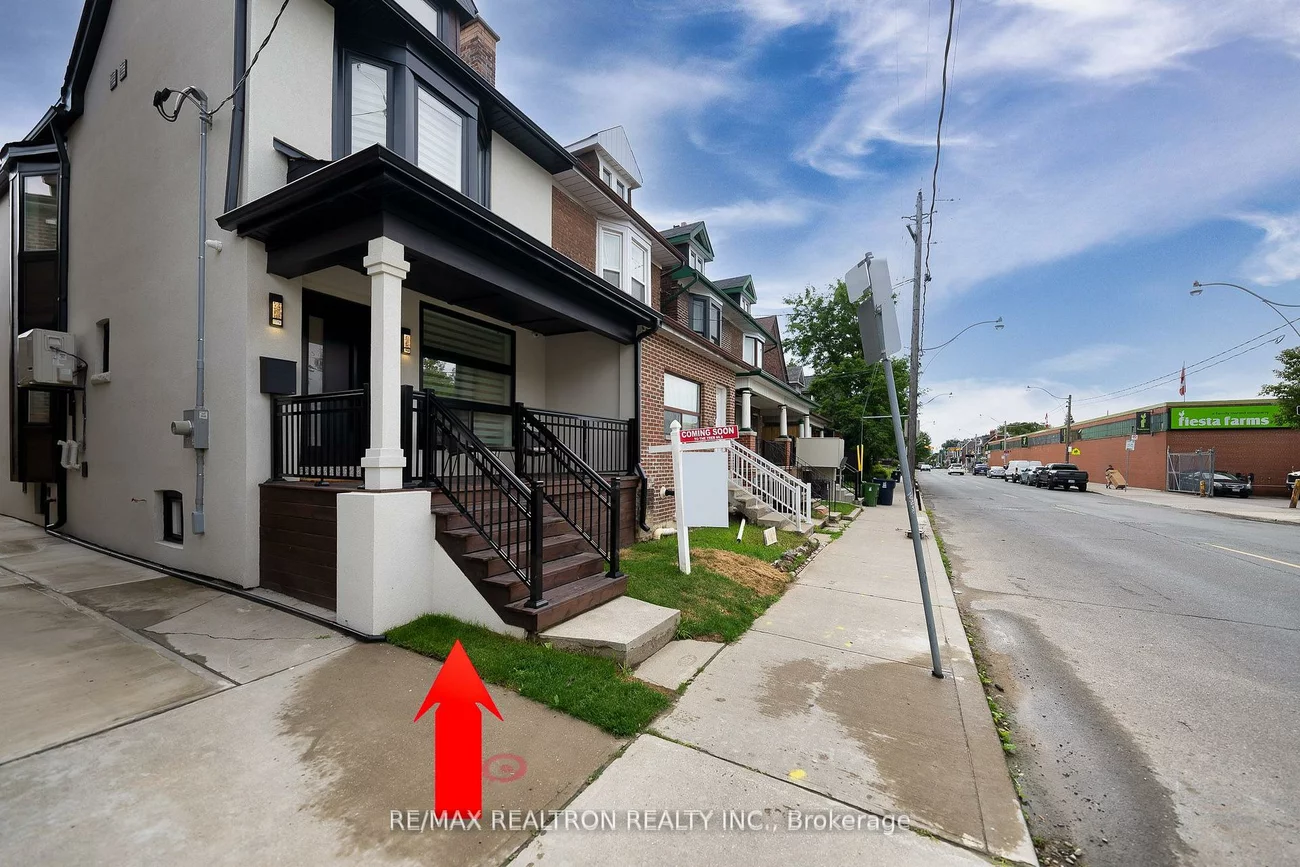 225, Christie, Annex, Toronto