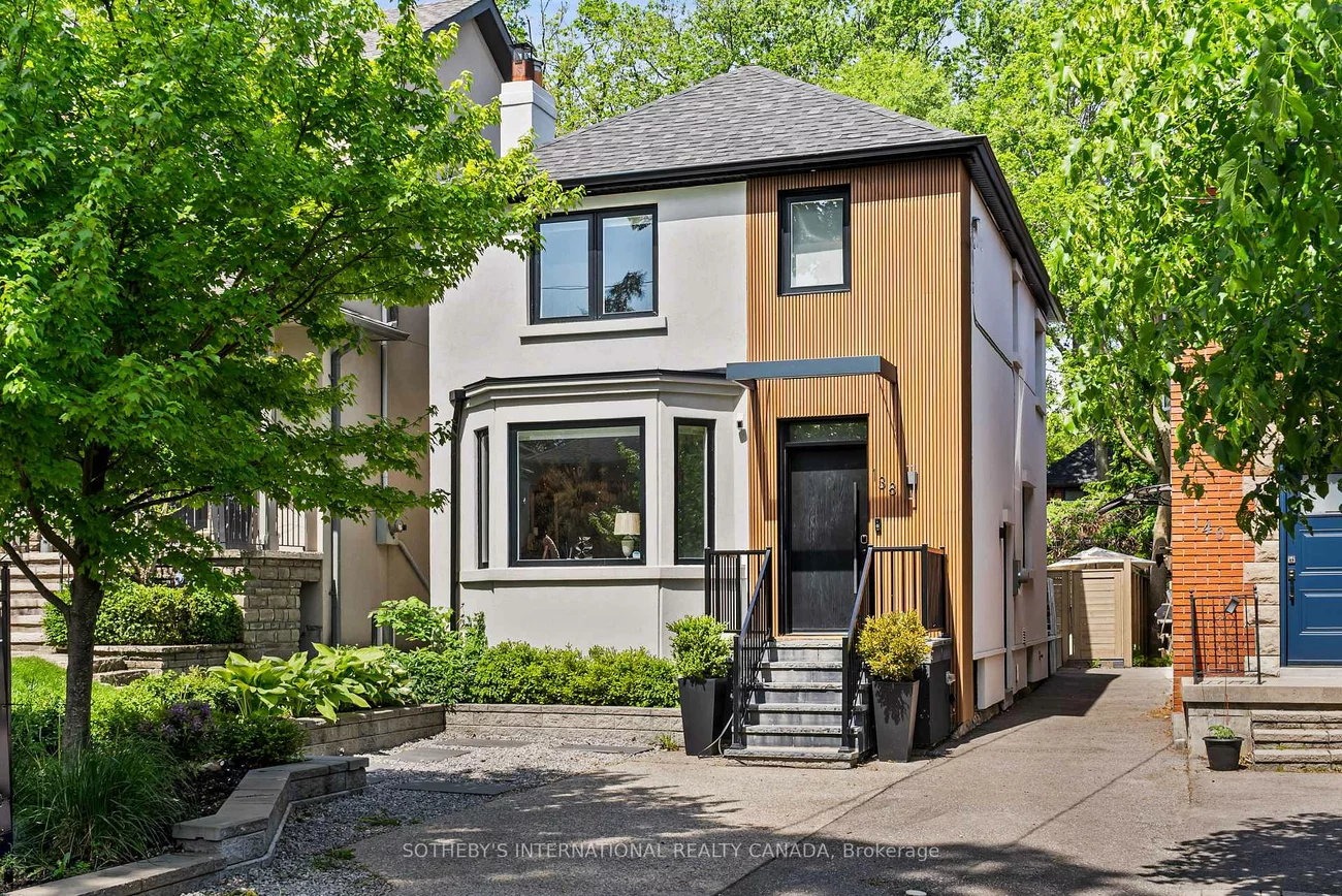 138, Airdrie, Leaside, Toronto