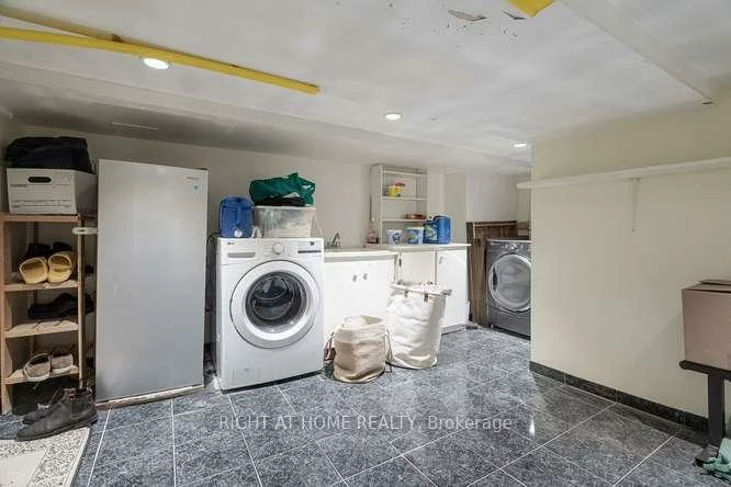 41, Lakeview, Trinity-Bellwoods, Toronto
