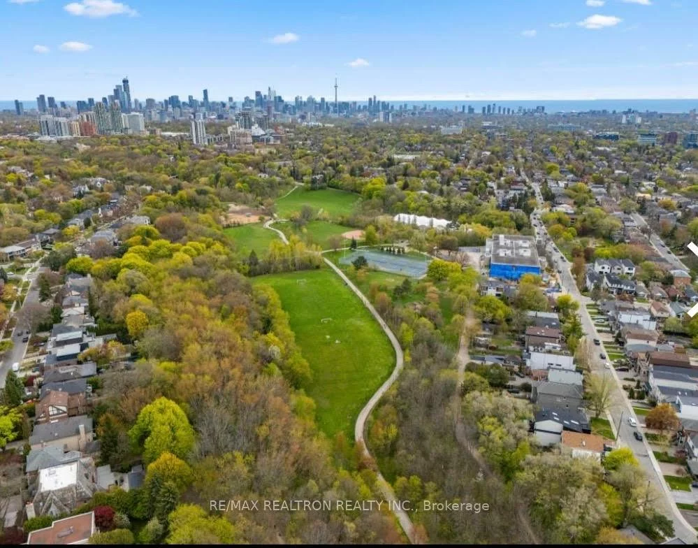 46, Gloucester, Humewood-Cedarvale, Toronto