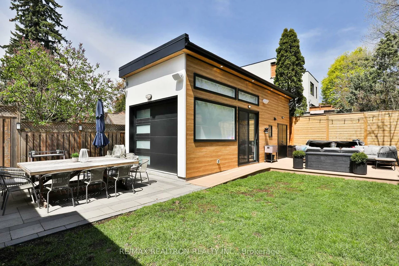 46, Gloucester, Humewood-Cedarvale, Toronto