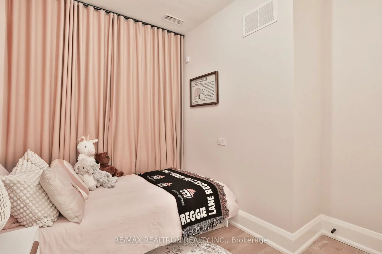 46, Gloucester, Humewood-Cedarvale, Toronto