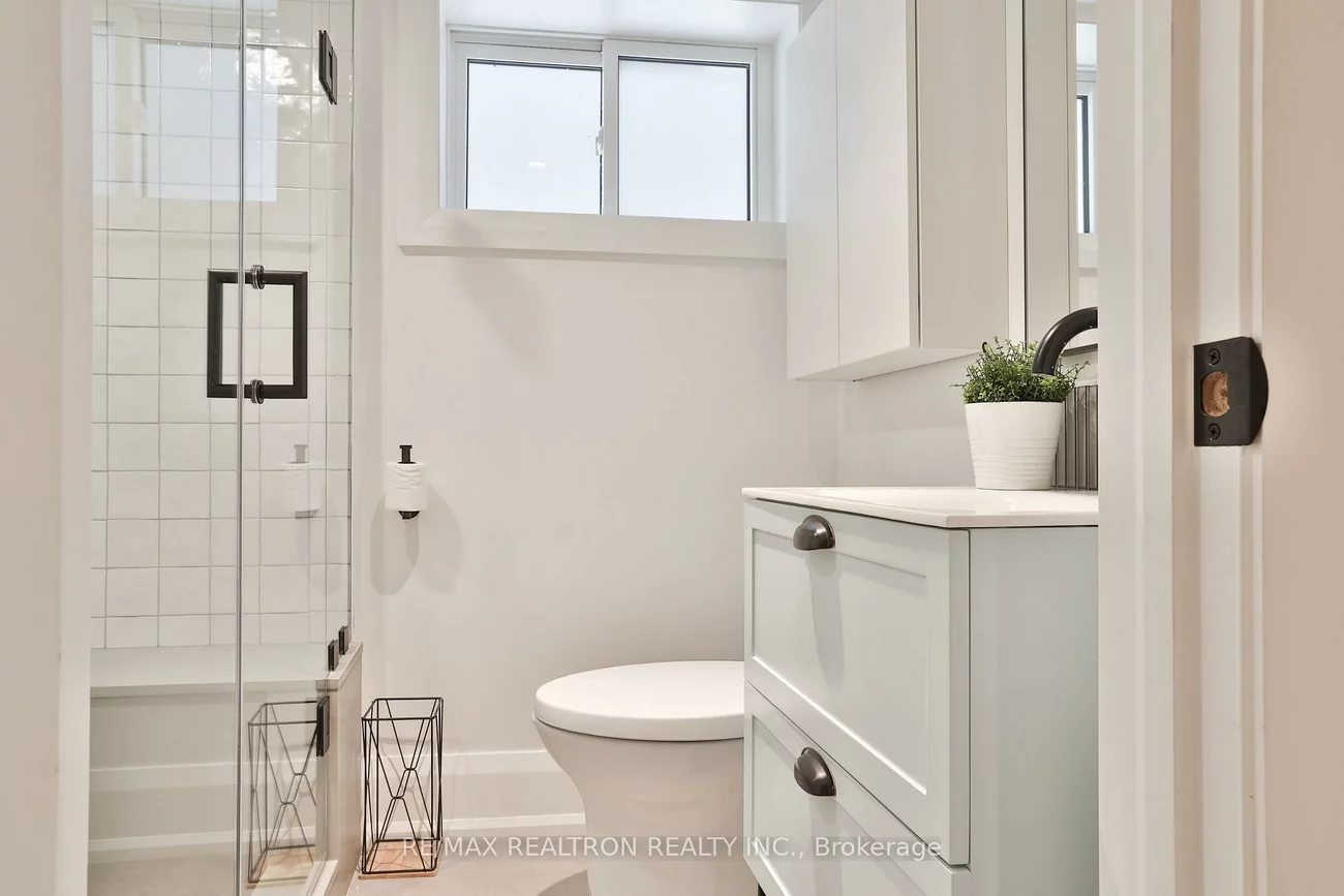 46, Gloucester, Humewood-Cedarvale, Toronto