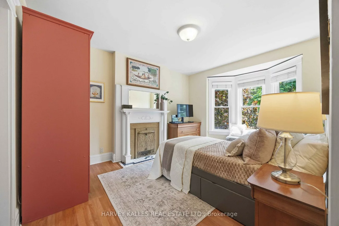 110, Cottingham, Yonge-St. Clair, Toronto