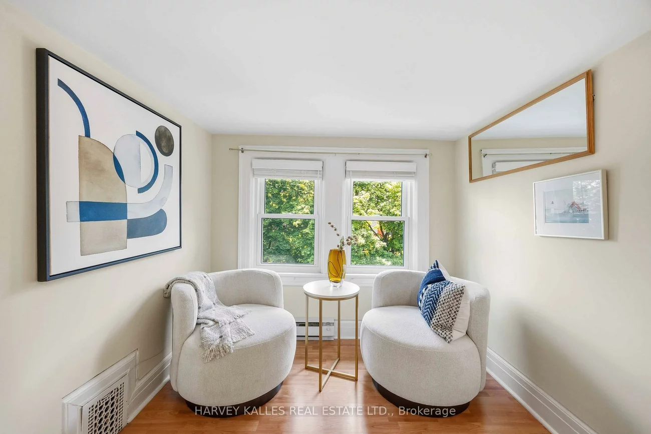 110, Cottingham, Yonge-St. Clair, Toronto