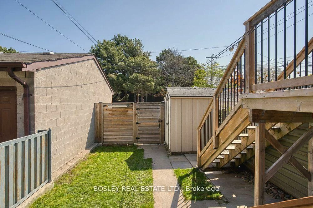 159A, Gladstone, Little Portugal, Toronto