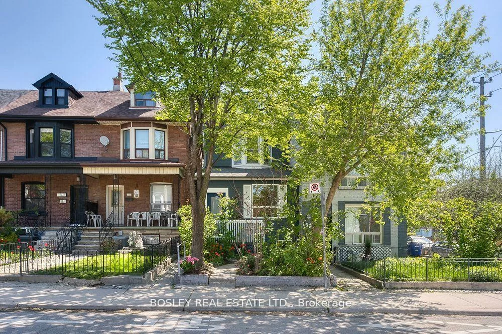 159A, Gladstone, Little Portugal, Toronto