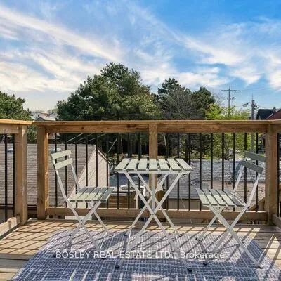 159A, Gladstone, Little Portugal, Toronto