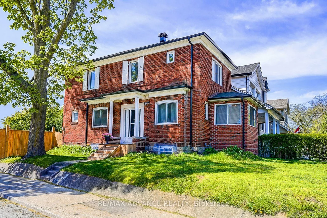33, Castlefield, Yonge-Eglinton, Toronto