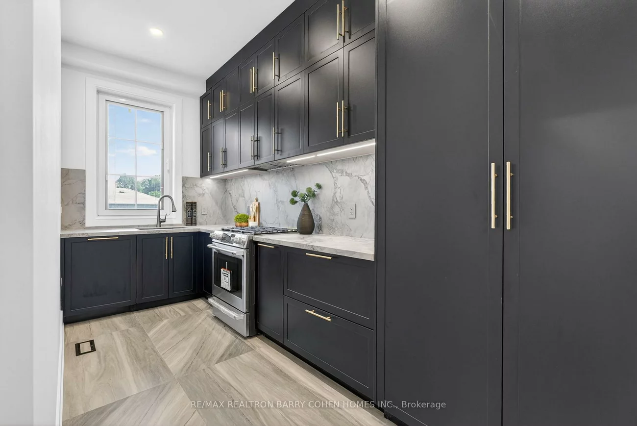 349, Ellerslie, Willowdale West, Toronto