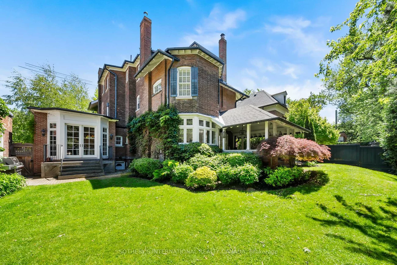 236, Poplar Plains, Casa Loma, Toronto