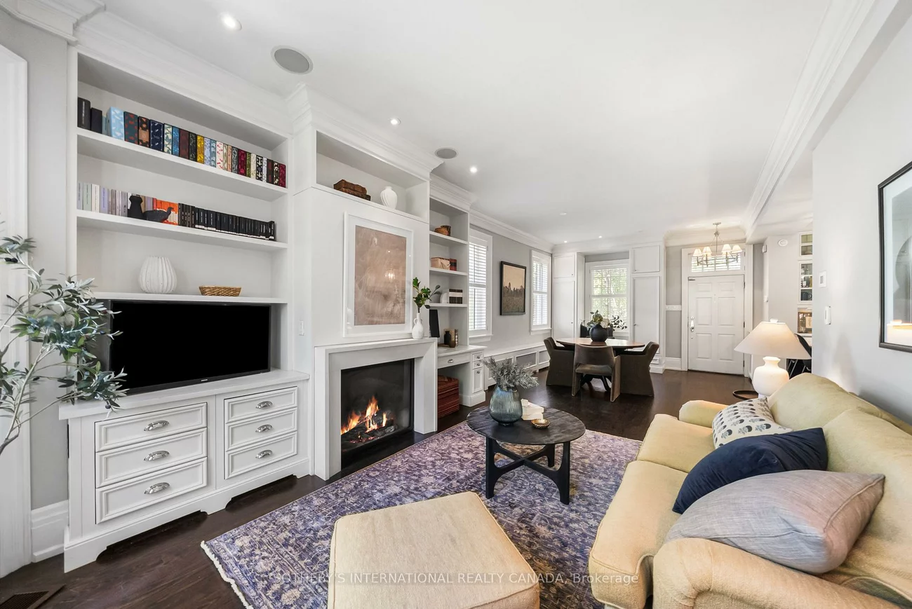 236, Poplar Plains, Casa Loma, Toronto