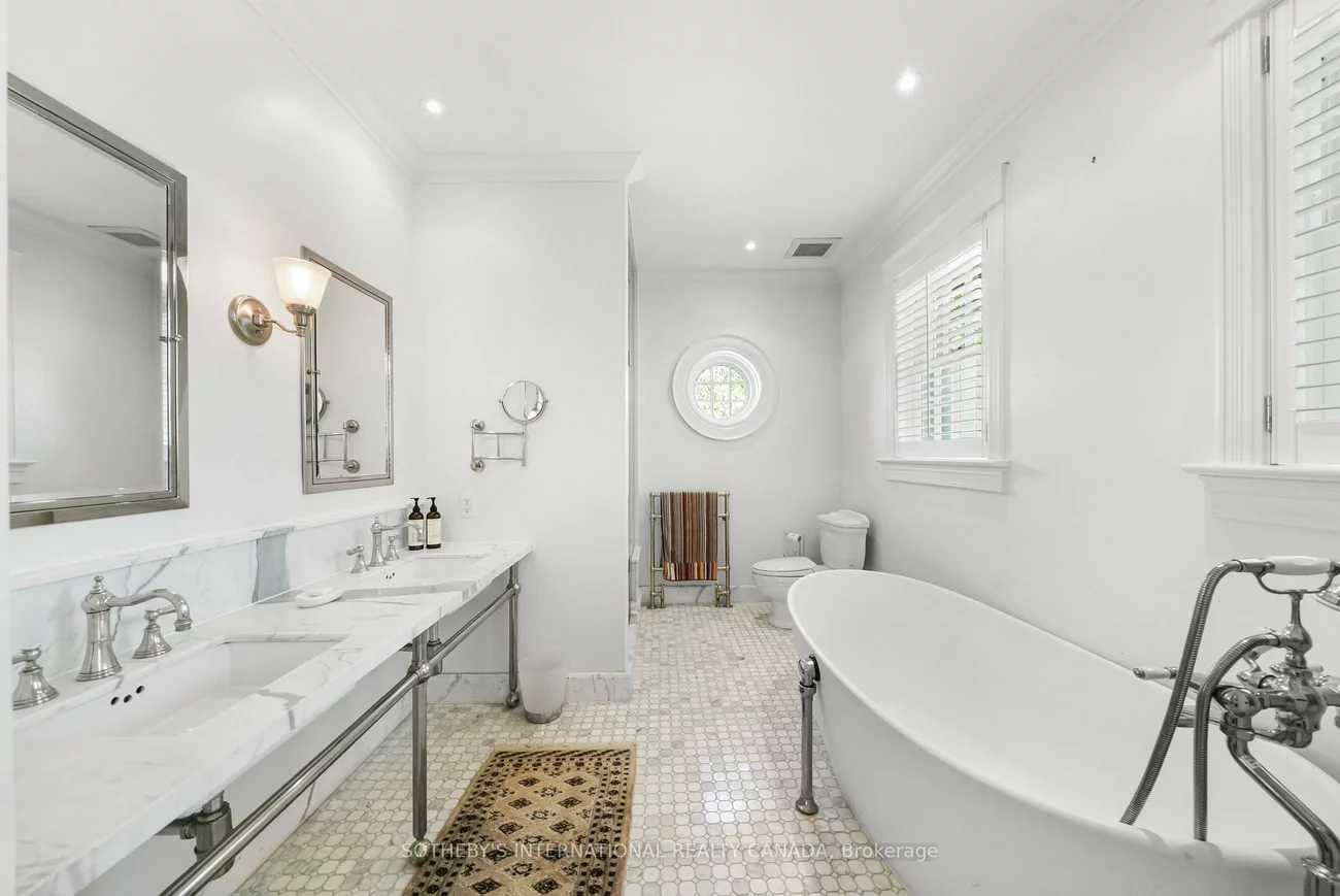 236, Poplar Plains, Casa Loma, Toronto