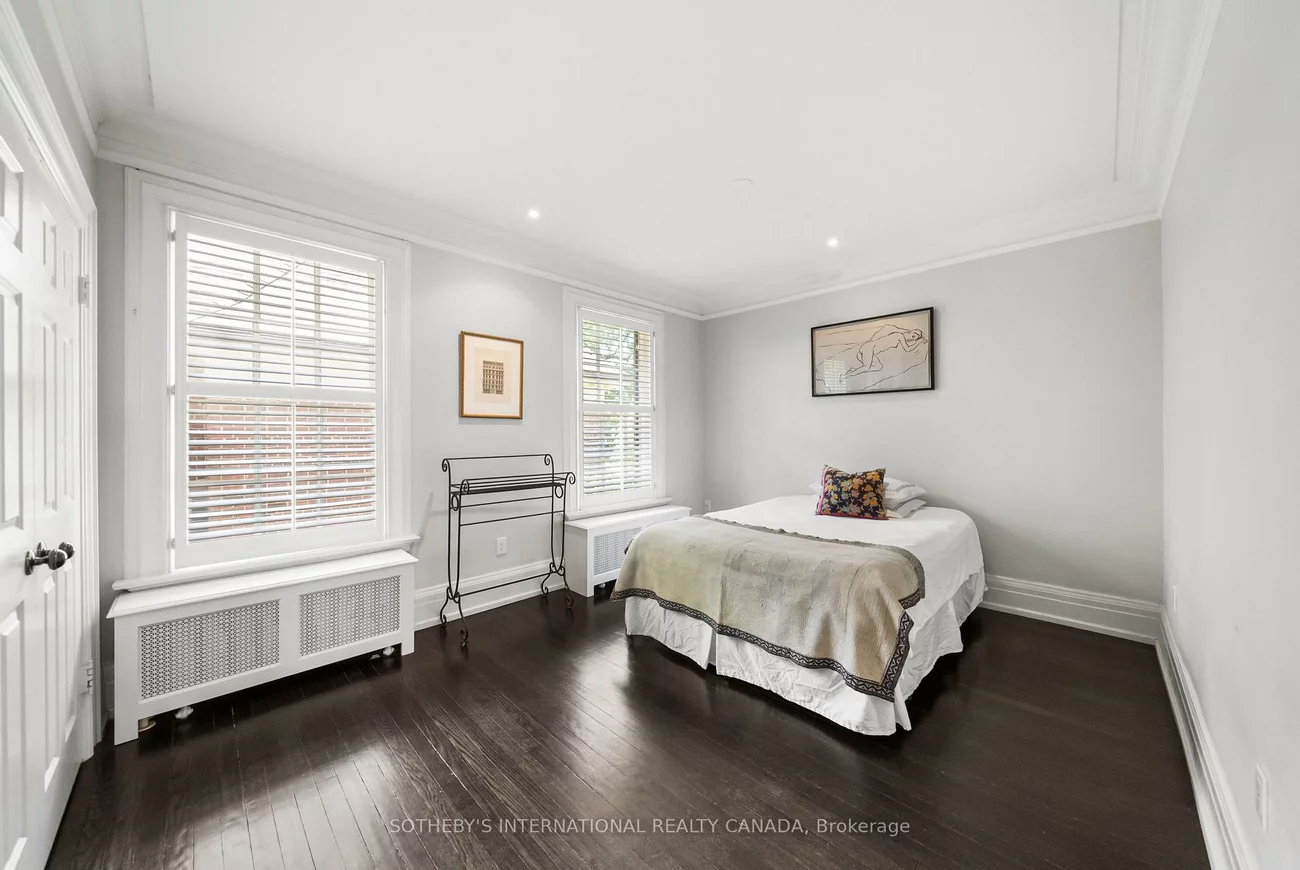 236, Poplar Plains, Casa Loma, Toronto