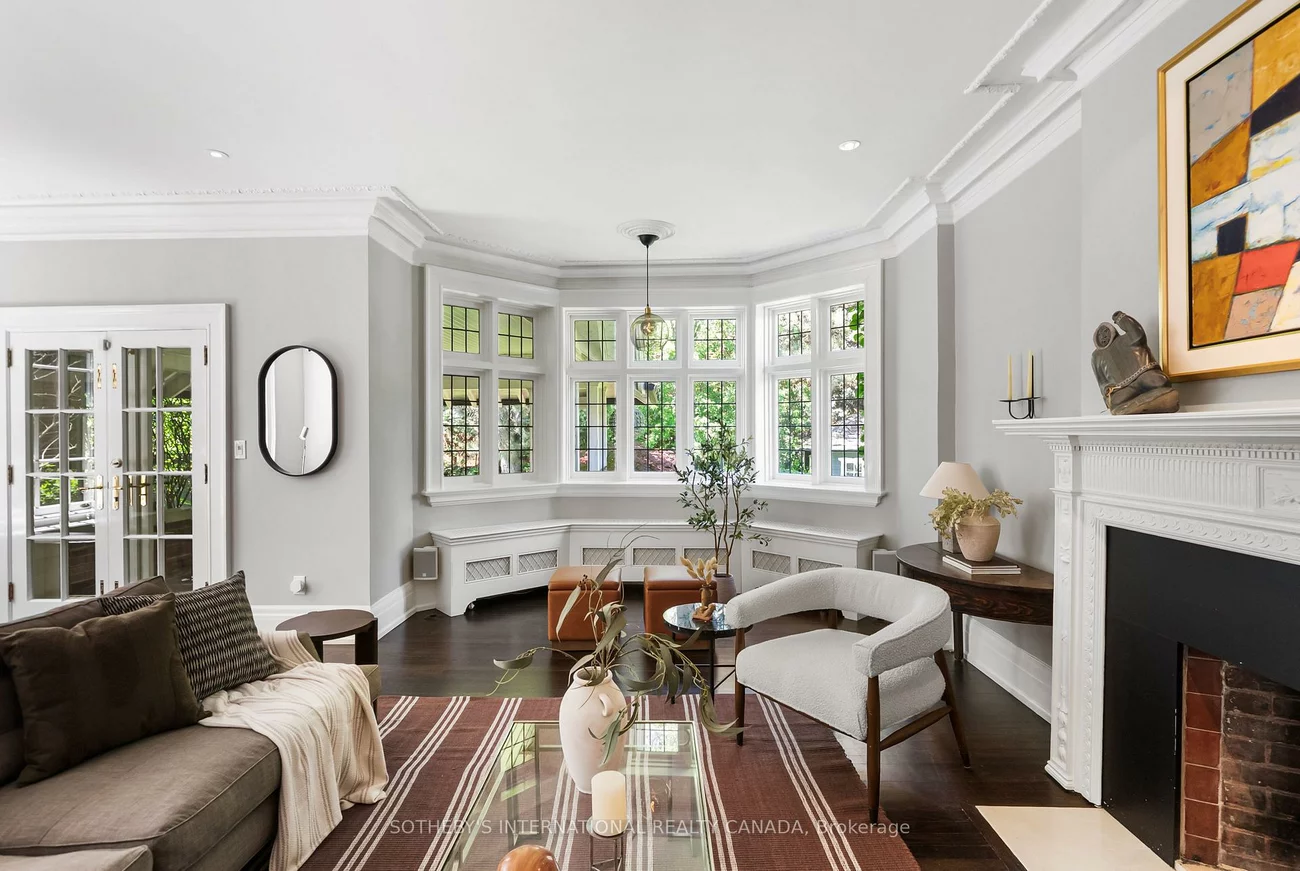 236, Poplar Plains, Casa Loma, Toronto