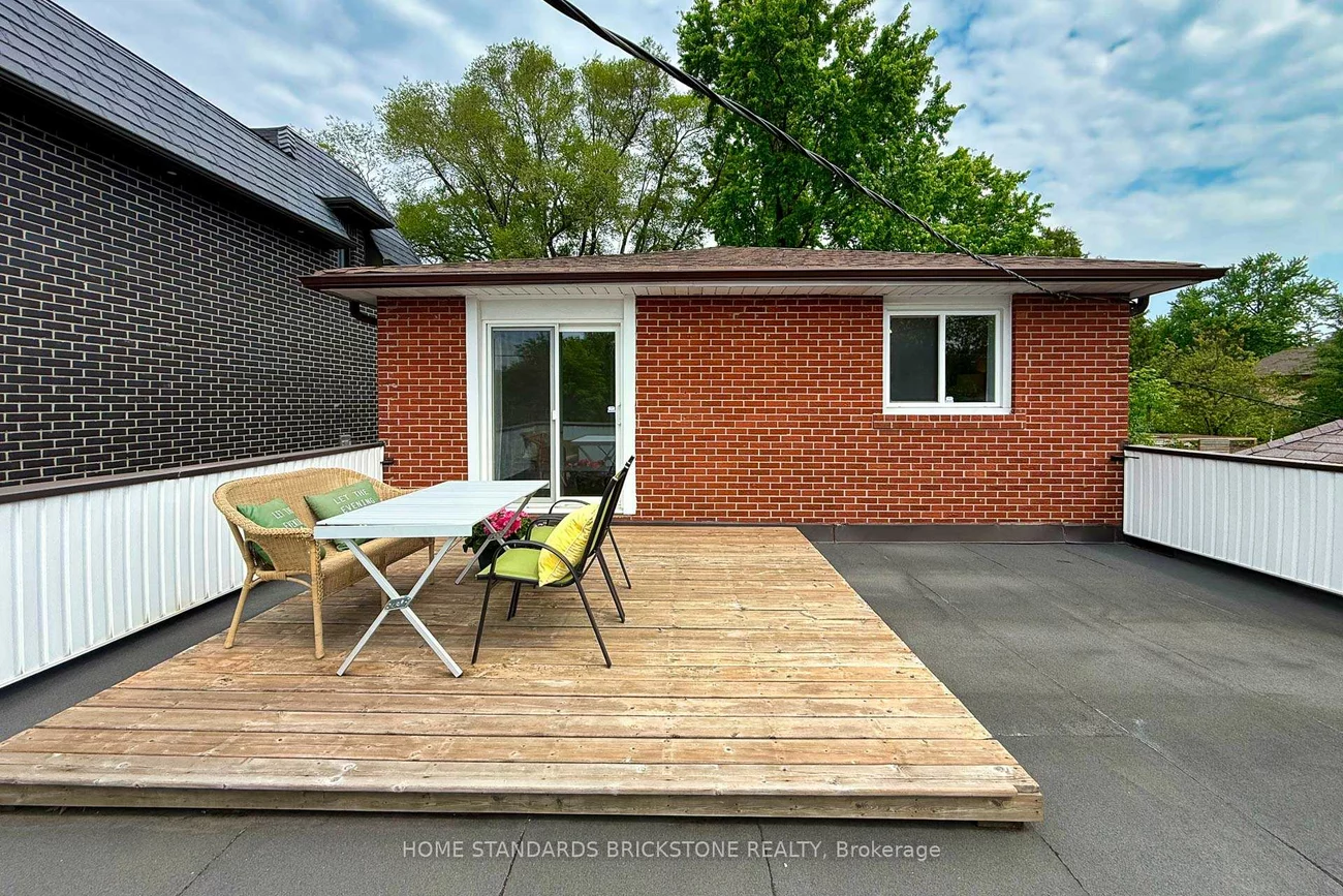 60, Madawaska, Newtonbrook East, Toronto