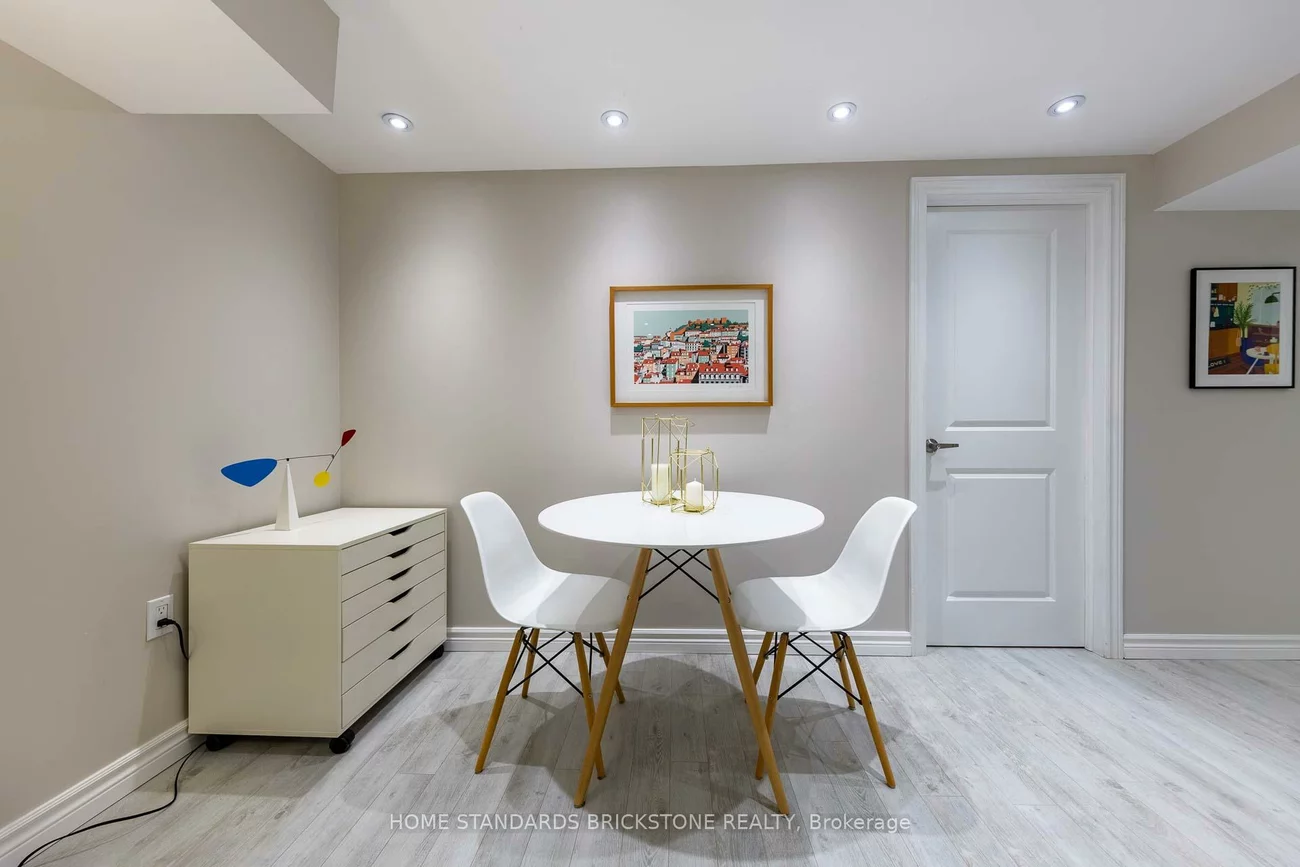 60, Madawaska, Newtonbrook East, Toronto