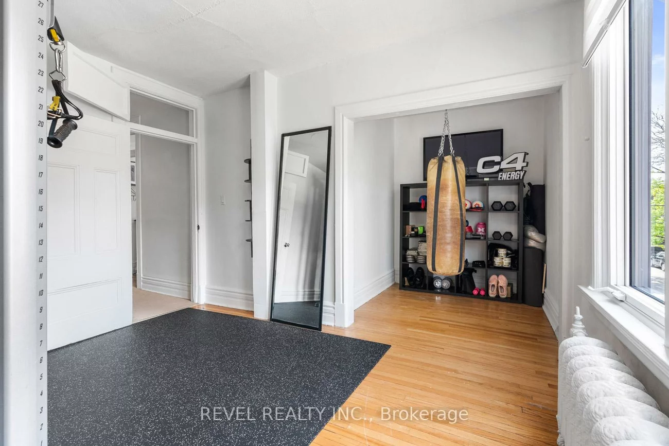 29, Shannon, Trinity-Bellwoods, Toronto