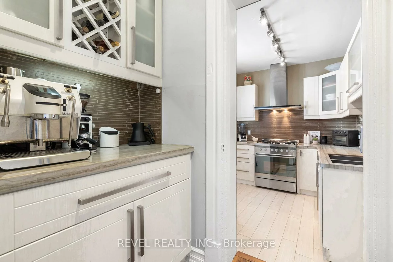 29, Shannon, Trinity-Bellwoods, Toronto