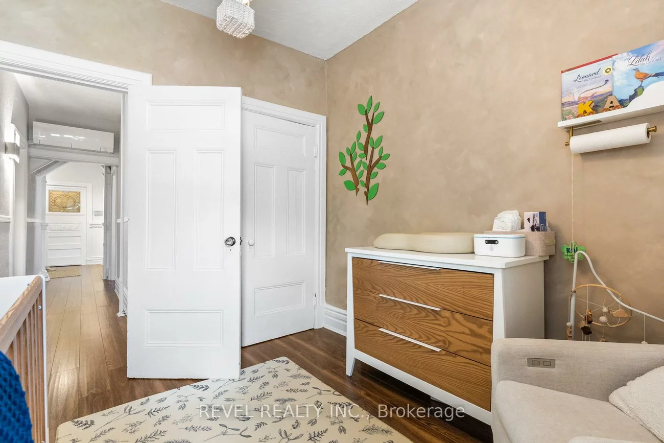 29, Shannon, Trinity-Bellwoods, Toronto