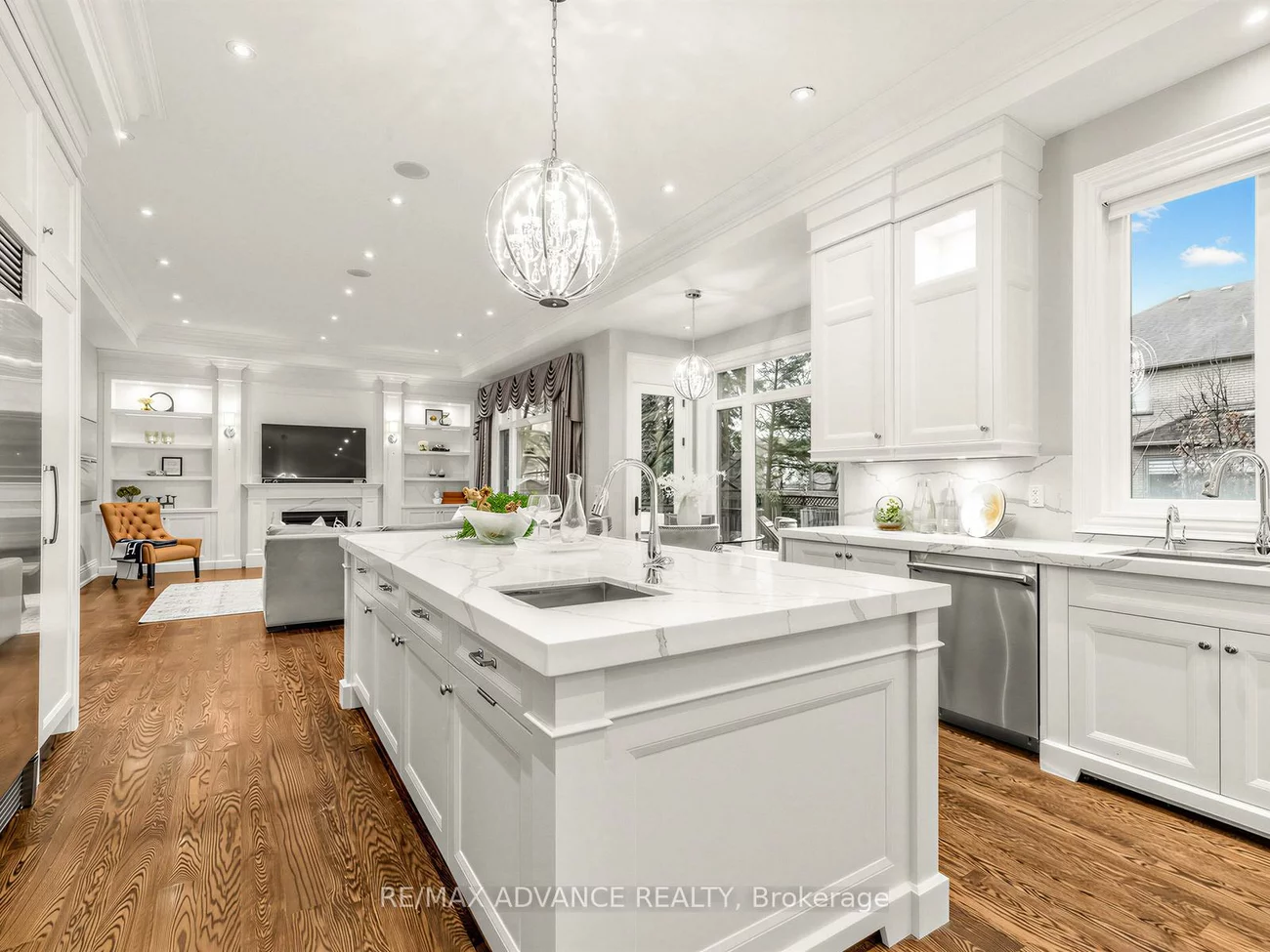 5, Lloydminster, Newtonbrook East, Toronto