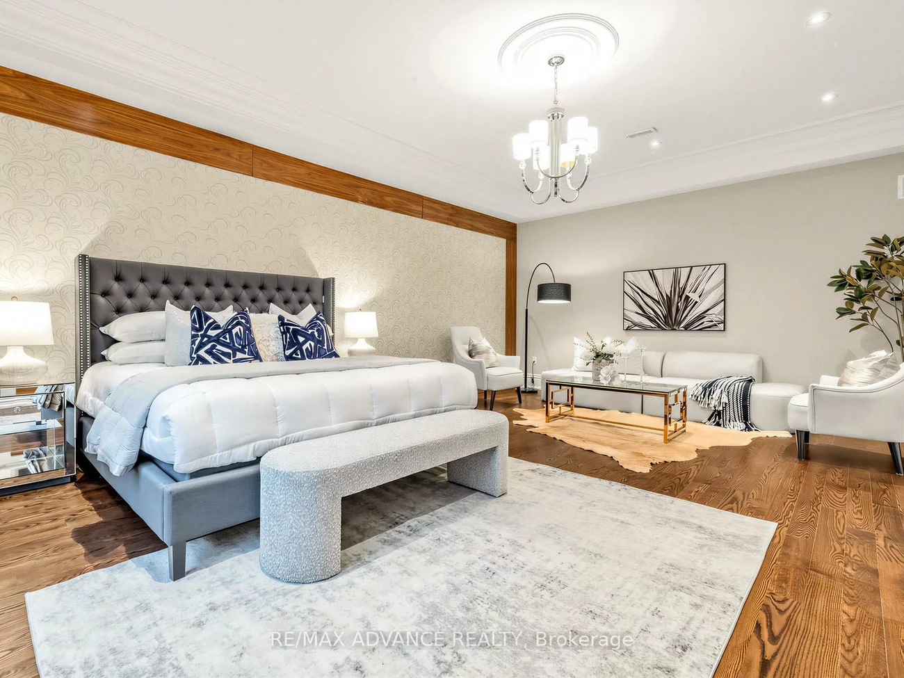 5, Lloydminster, Newtonbrook East, Toronto