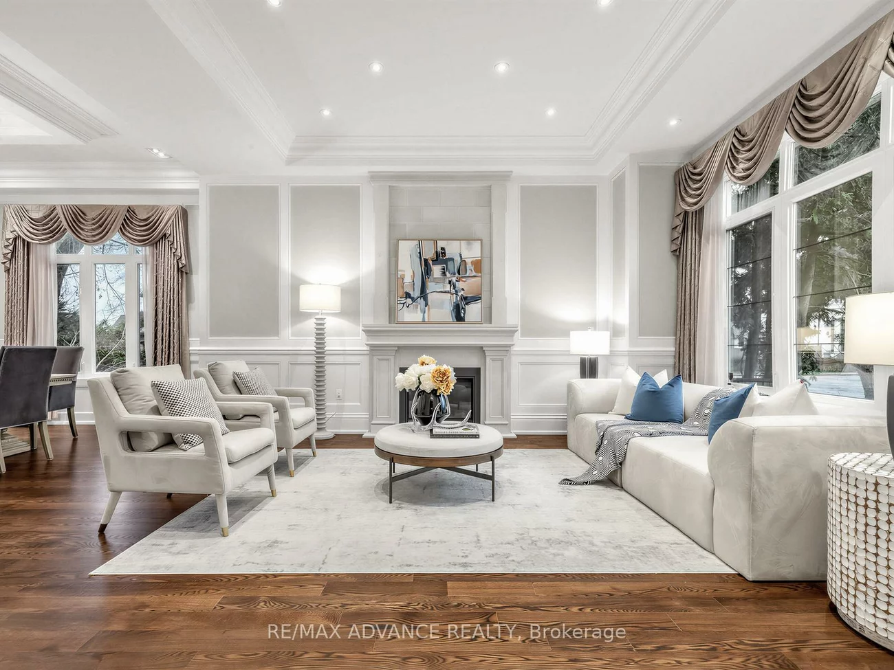 5, Lloydminster, Newtonbrook East, Toronto