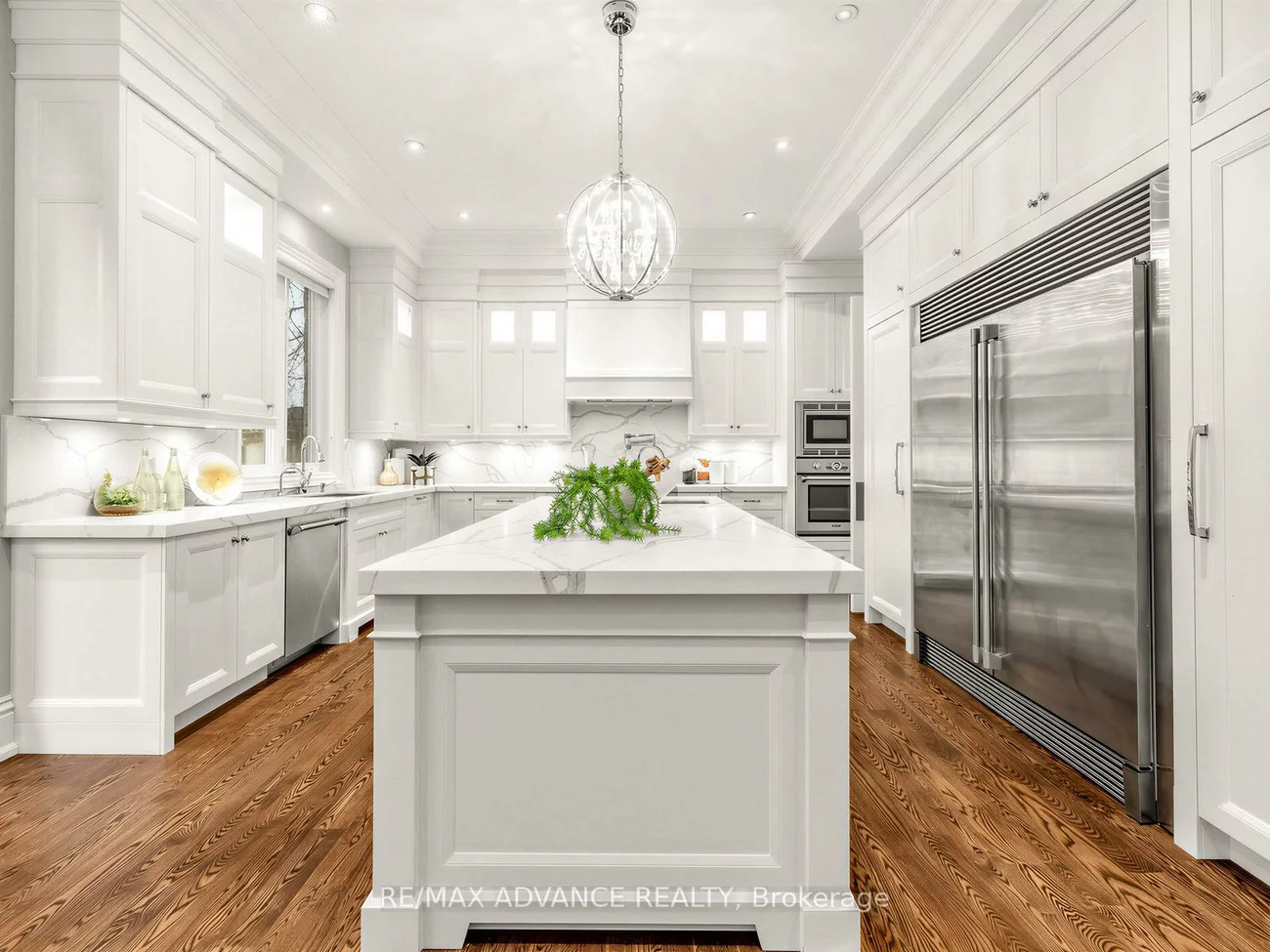 5, Lloydminster, Newtonbrook East, Toronto