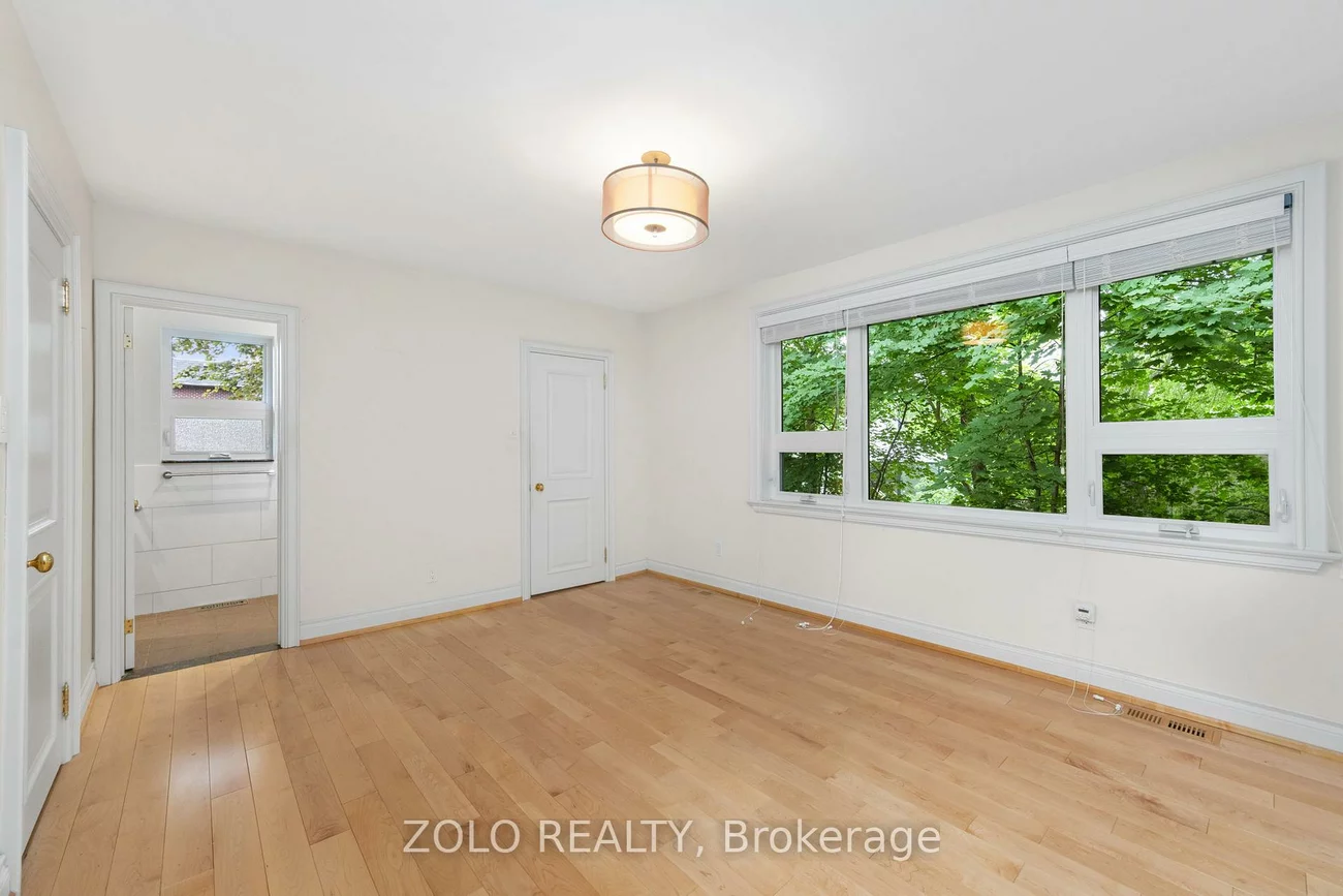 17, Hi Mount, Bayview Village, Toronto