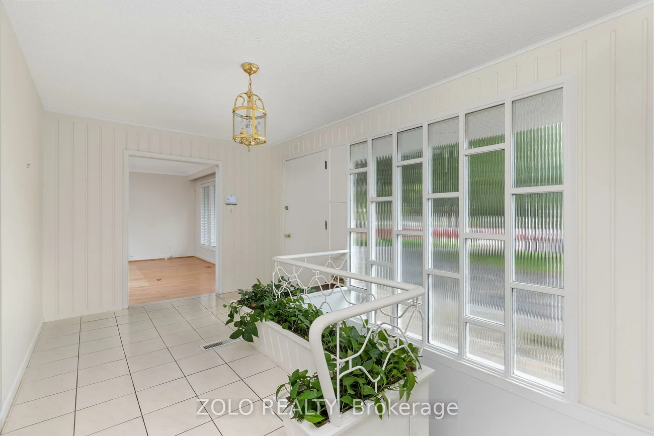17, Hi Mount, Bayview Village, Toronto