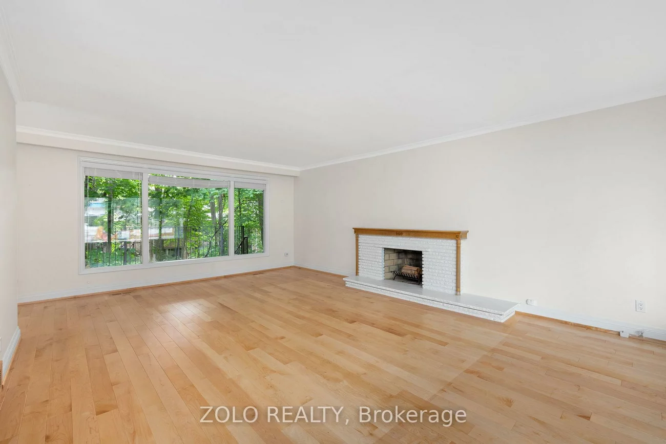 17, Hi Mount, Bayview Village, Toronto
