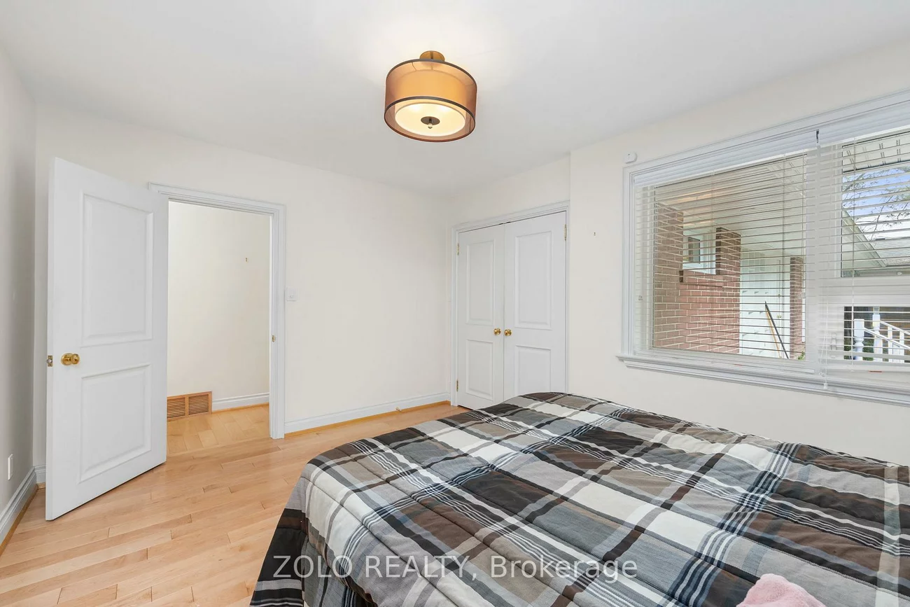 17, Hi Mount, Bayview Village, Toronto
