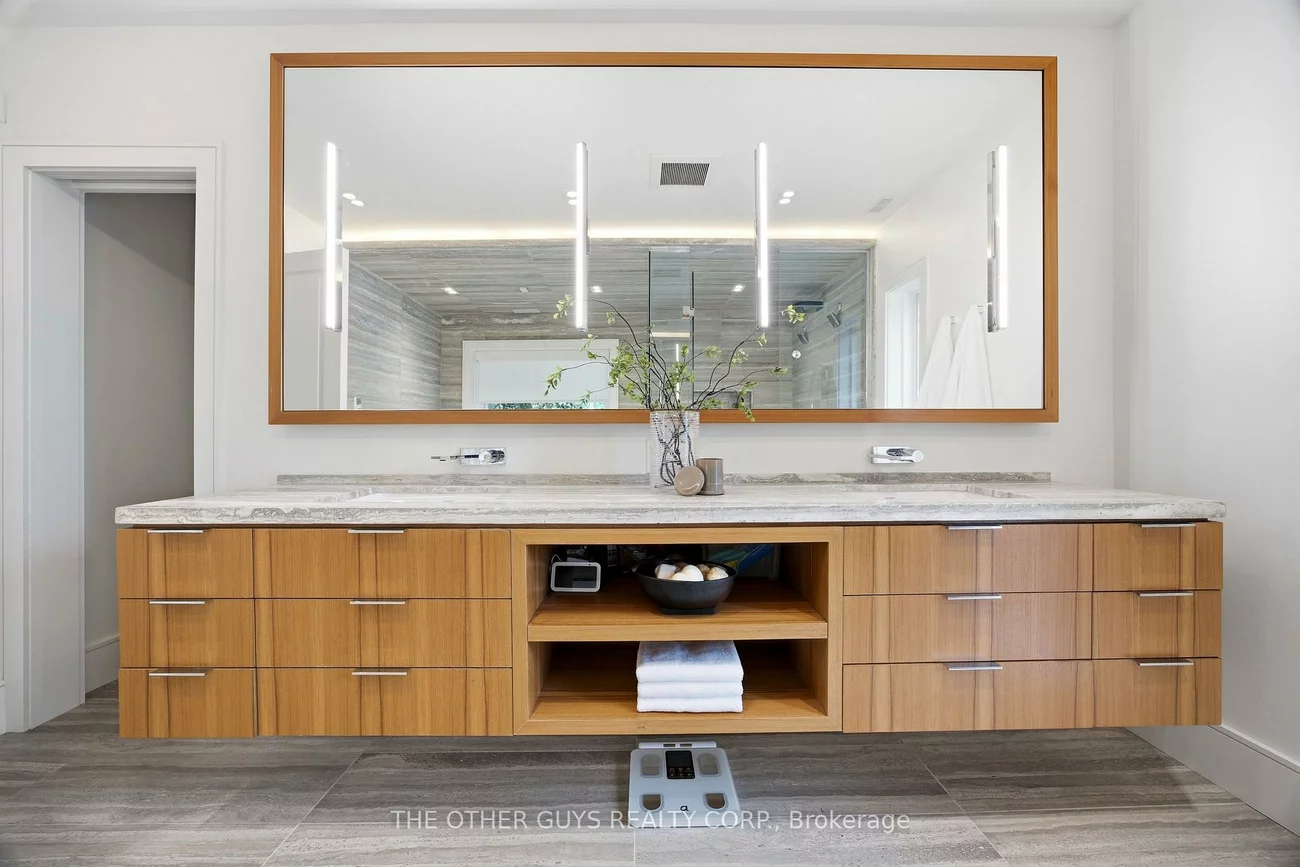 18, Chipstead, Banbury-Don Mills, Toronto