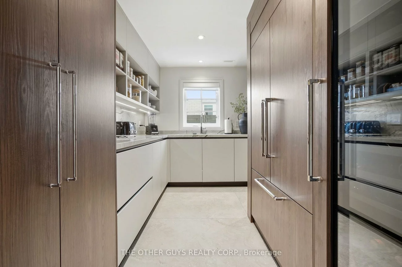 18, Chipstead, Banbury-Don Mills, Toronto