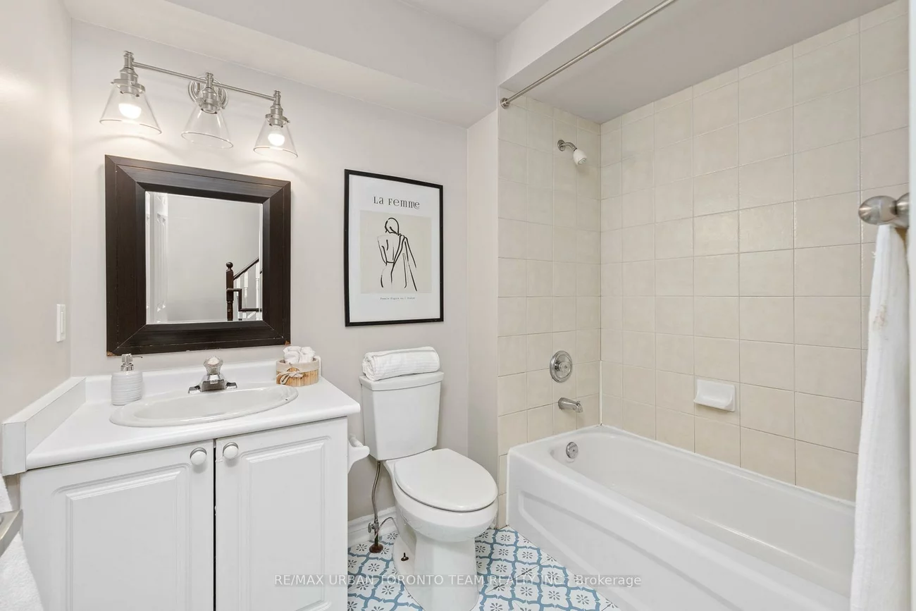 12, Old Primrose, Regent Park, Toronto
