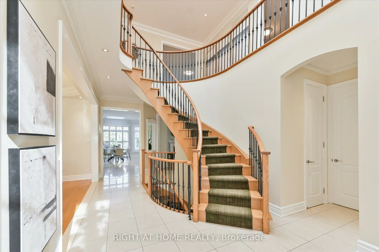 154, Charlton, Newtonbrook West, Toronto