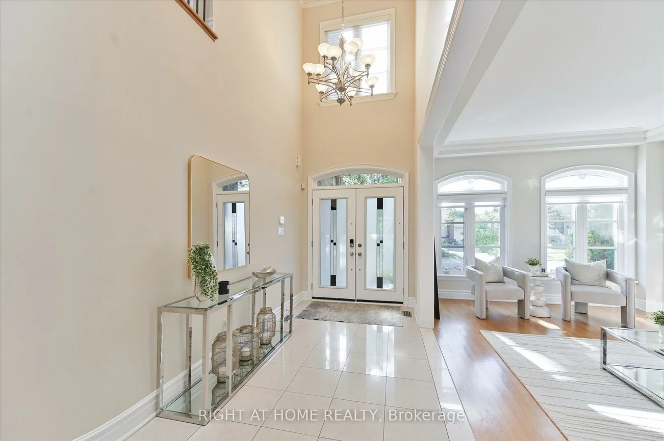 154, Charlton, Newtonbrook West, Toronto