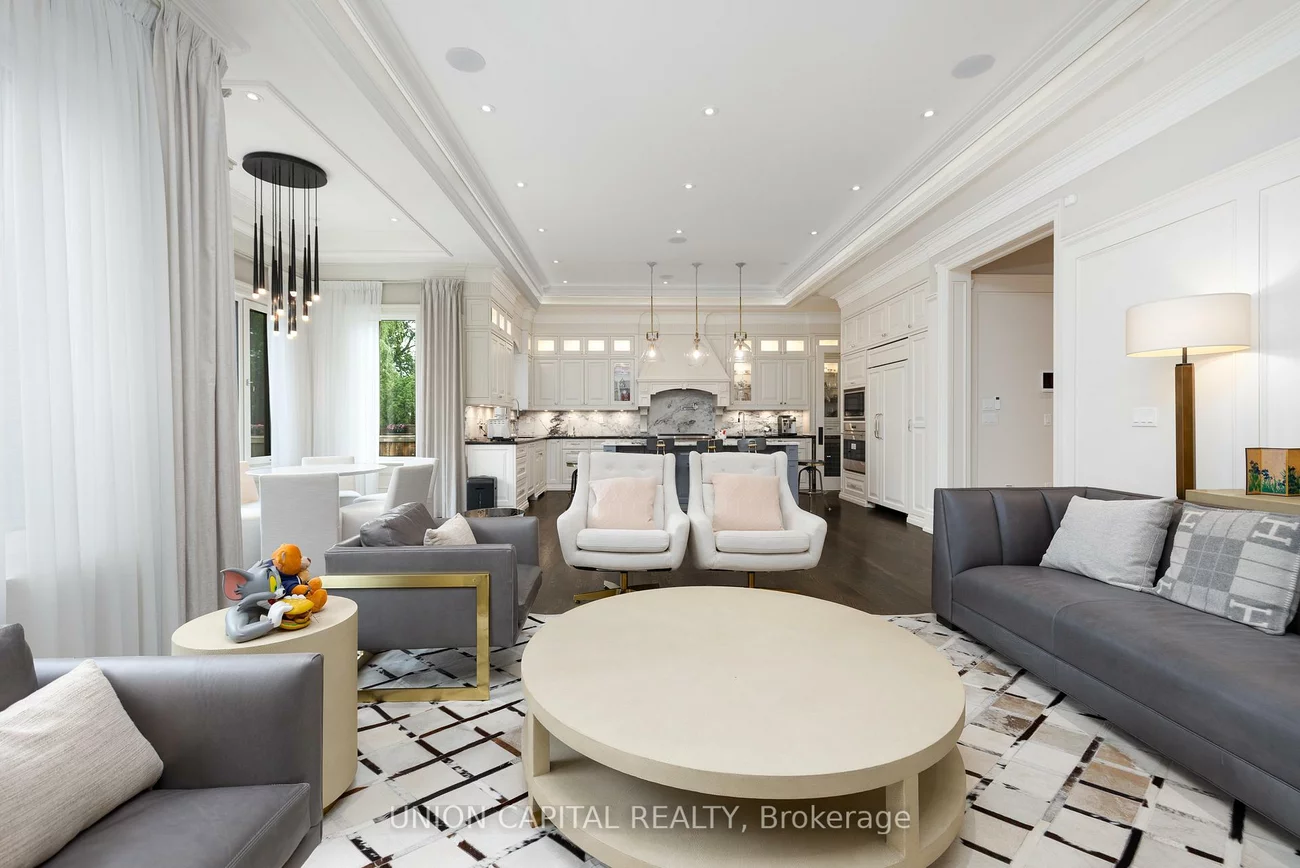 47, Bevdale, Willowdale West, Toronto
