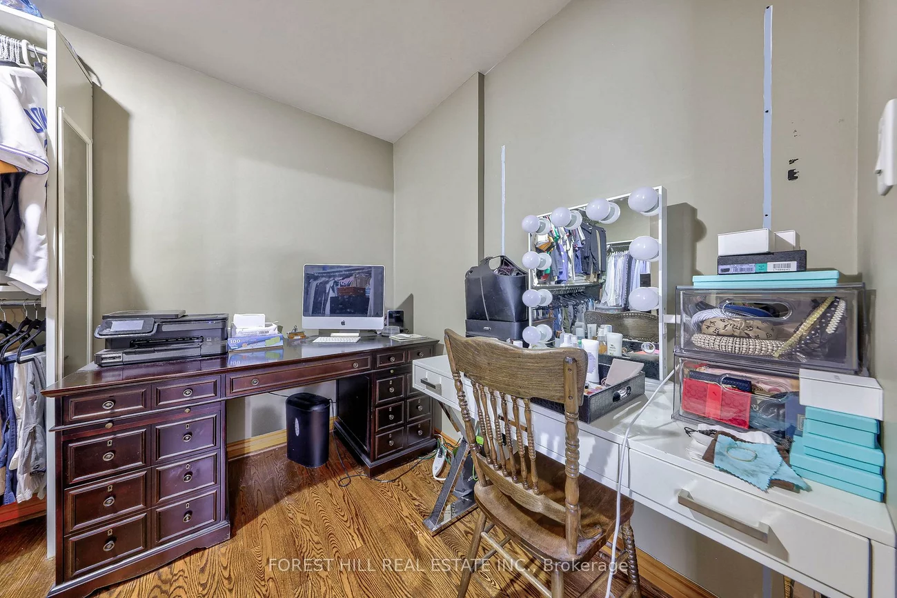 48, Grangemill, Banbury-Don Mills, Toronto
